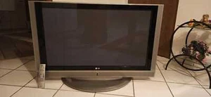 LG 42PC1RR 106,7 cm (42 Zoll) TV Plasma Fernseher - HDMI, HD, defekt - Bild 1 von 6