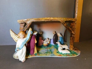 SET PRESEPE VINTAGE DIPINTO A MANO NATALE LEGNO PORCELLANA KITSCH - Foto 1 di 9