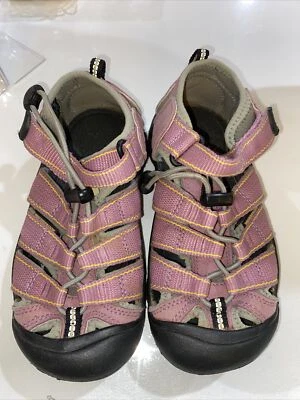 Keen Newport Sandal Shoes Youth Girl Size 13 Pink Tan Black Hiking Water Sports - Image 1 of 4