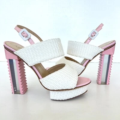 Correa de tobillo de cuero rosa estilo mimbre blanco APERLAI Paris tacón Lucite talla 38 Foto 1 de 4