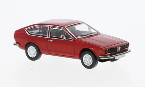 Premium Classixxs ALFA ROMEO ALFETTA GT 1974 RED 1:87 - Immagine 1 di 1