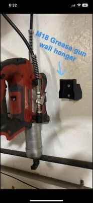 Suporte de parede Milwaukee M18 2646-20 pistola de graxa cabide caixa de ferramentas faça você mesmo sem fio - Imagem 1 de 4