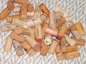 50 Used Wine Bottle CORKS for Crafts and Art Projects - Imagen 1 de 4