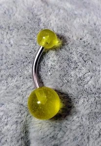 PIERCING OMBELICO NAVEL BELLY BARS 316L SURGICAL STEEL 1,6MM FLUORESCENT GIALLO - Picture 1 of 1