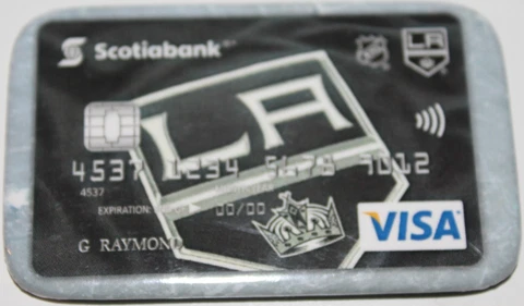 Los Angeles LA Kings Scotiabank Canada Visa Promotional Pin Magnet Attachment Cover