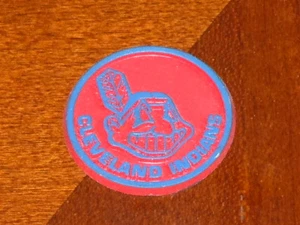 CLEVELAND INDIANS Vintage Old MLB RUBBER Baseball FRIDGE MAGNET Standings Board - Picture 1 of 1