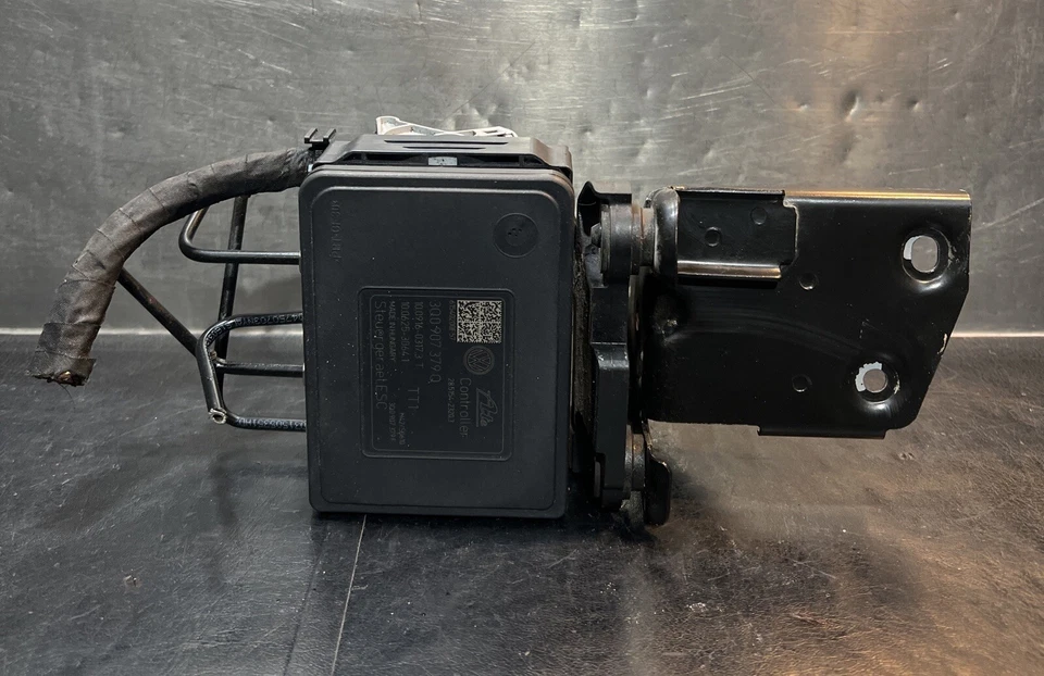 VW GOLF MK7 A3 8V 2013-17 ABS BOMBA CONTROLADOR DE FREIO MÓDULO 3Q0907379Q - Imagem 1 de 4