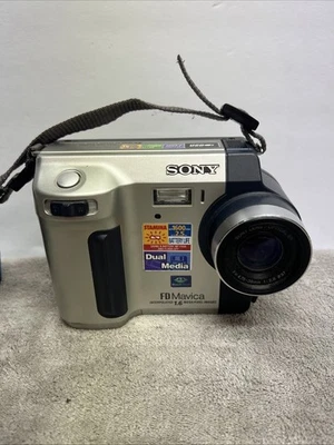 Sony Mavica MVC-FD92 1.2MP Digital Camera - Black & Silver W/ Case For Parts - Image 1 of 4