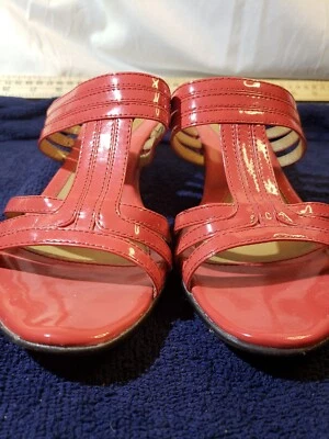 Croft & Barrow Womens 7.5M St Claire  Leather Slide Sandals - Image 1 of 4