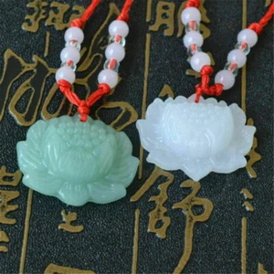 Jade Lotus Flower Carved Pendant Beads Rope Necklace Amulet Lucky Jewelery Gift - Foto 1 di 8