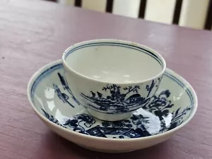 More details for lowestoft tea bowl and saucer fence pattern c1785 underglaze blue 18th cent.