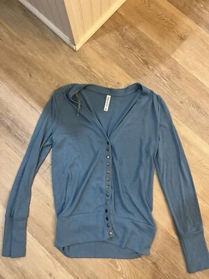 Camisa cárdigan Zenana Outfitters para mujer talla XL gris/botones BluSnap manga 3/4 Foto 1 de 3