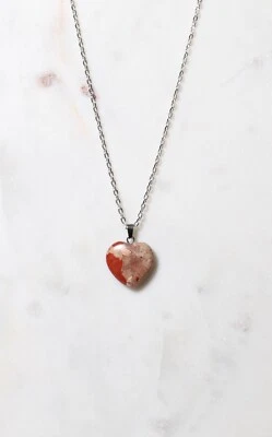 Cadena Corazón De Jaspe Rojo Curativo Reiki Acero Inoxidable Chapada En Plata  Foto 1 de 4