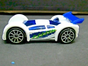 WHITE/BLUE MID DRIFT2008 LOOSE HOT WHEELS 1/64 DIECAST CAR - Picture 1 of 5