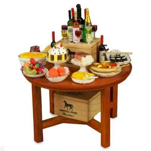 Mesa buffet miniatura de porcelana Reutter para casa de muñecas con accesorios - Imagen 1 de 1