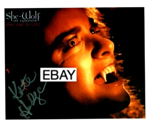 She-Wolf of London Kate Hodge 1990 serie de televisión firmada foto de terror hombre lobo repro - Imagen 1 de 1