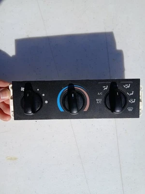 Ford Ranger 1998-2003 módulo de control de clima de calefacción de aire acondicionado F87H 19E764 A OEM Foto 1 de 4