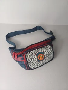 Manchester United Umbro Bauchtasche Bauchtasche Herren Tasche 95/96 Away Kit Design  - Bild 1 von 16
