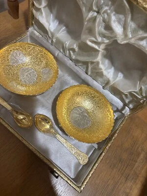 Juego de cuencos chapados en oro Foto 1 de 4