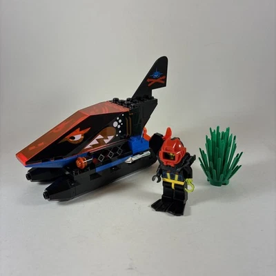 LEGO 6135 Aquazone Spy Shark 100% Complete - Image 1 of 4