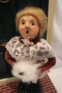 Vintage ~ Byers' Choice Ltd... Young Girl w/Fur Muff Caroler ~ 1987 ~signiert~ - Bild 1 von 10