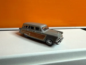 Classic Metal Works Mini Metals 30249 53’ Ford Country Squire Wagon verde/grigio - Foto 1 di 7
