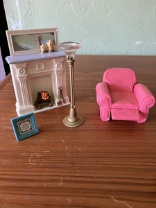 Fisher Price Loving Family Living Room: Sofá Silla Chimenea Lámpara Marco de fotos - Imagen 1 de 3
