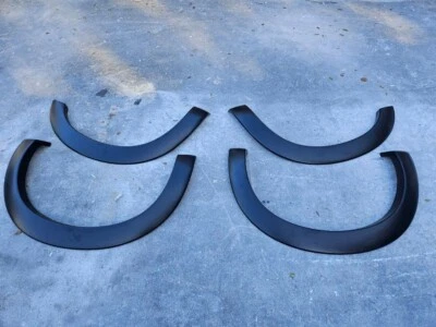 Fiberglass Factory Style Fender Flares Fits 2011-2016 Ford F250 / F350 SuperDuty - Image 1 of 4