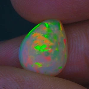 5.86 ct Incredible ! Firey UnHeated Rainbow Opal From Ethiopia For Ornaments - Imagen 1 de 6