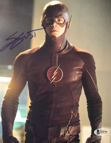 Grant Gustin signed autogrphed 8x10 photo Flash BECKETT AUTHENTICATED COA Cover