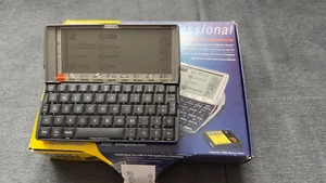 Psion 5mxPro32 - sehr guter Zustand mit Synckabel, Ledertasche und Netzteil - Bild 1 von 6