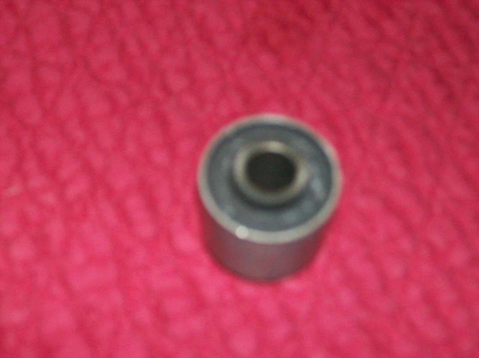 SUZUKI LT80 QUADSPORT 80,LT-A50 QUAD MASTER, LTZ50 LTZ90 BUJE BRAZO A  Foto 1 de 1