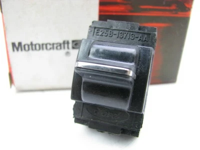 Interruptor de lâmpada de leitura Motorcraft SW-1714 1982-1983 Lincoln Continental - Imagem 1 de 3