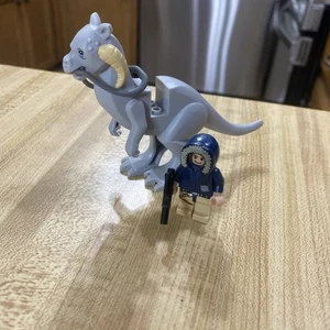 LEGO Star Wars: Han Solo Minifigure & Tauntaun - From 7749 Hoth Echo Base - Picture 1 of 13