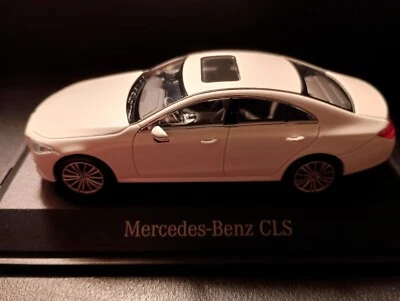 Mercedes Benz Clase CLS C257 2018 edición concesionario escala 1/43 Foto 1 de 4