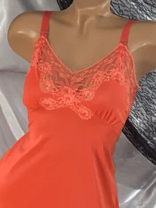 VTG SILKY NYLON LACY DB WIDE LAYERS LACE PIN UP DEMURE GLAM HOLLYWOOD DRESS SLIP - Picture 1 of 10