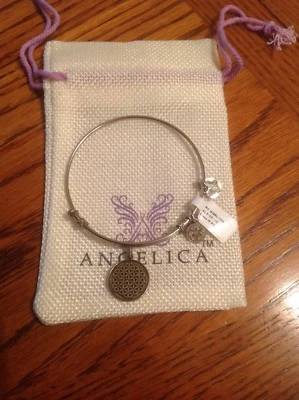 Brazalete Angélica "Tono Plata" Flor de la Vida Acabado Blanco Latón Expandible Nuevo con Etiquetas Foto 1 de 2