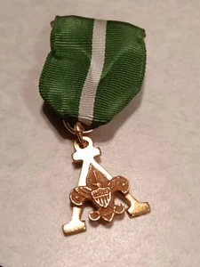 Vtg. 1960s Scouters Award # 5102 1/20 10k Gold Training "A" Medal - Bild 1 von 5