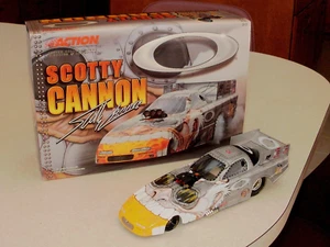NHRA 1/24 SCOTTY CANNON AUTOGRAPHED 2000 OAKLEY MAD SCIENCE MATER - Picture 1 of 14