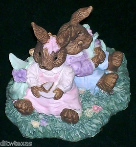 Ceramic Bunnies 1993 Mervyn's Miniature Rabbits in the Flowers Home Decoration - Picture 1 of 1