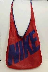 NIKE Reversible Red & Blue Mesh Shoulder Bucket Travel Tote Bag Gym Pool Beach - Picture 1 of 8