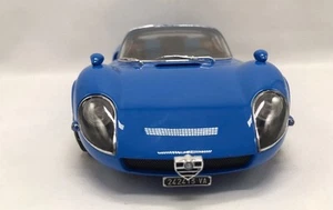 Modellino Alfa Romeo 33 Coupè Stradale 1967 D Version Telaio111 1/18 Laudaracing - Foto 1 di 5