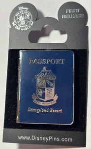 Disneyland Resort First Release Stitch Passport 2009 Klappnadel - Bild 1 von 3