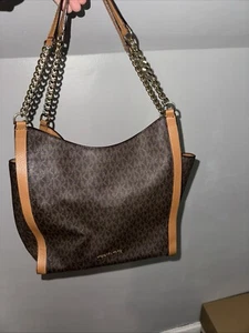 Michael Kors Newbury Signature Canvas Shoulder Tote Brown Gold Chain Hardware - Picture 1 of 8