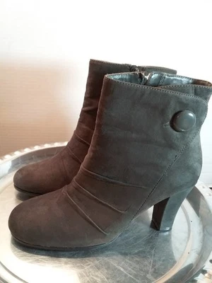 A2 By Aerosoles Role Away Ankle Zip Boots Women's Size 6.5 Gray Suede Button  - Imagem 1 de 4