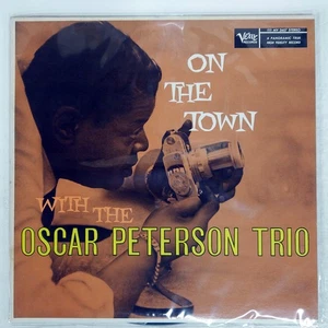 OSCAR PETERSON ON THE TOWN WITH THE OSCAR PETERSON TRIO VERVE MV2607 JP PROMO LP - Picture 1 of 1