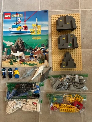 Lego 6558 Town Divers SHARK CAGE COVE w/Instructions - Image 1 of 2