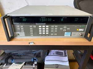 Giga-Tronics 6061A Synthesized RF Signal Generator (R4) - Picture 1 of 3