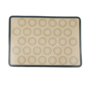 Alfombra de silicona antideslizante y reutilizable para hornear 42*29,5 cm para galletas, pan, pastelería - Imagen 1 de 12