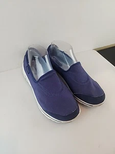Skechers Slip On Sneakers Women’s Size 8 Go Walk Memory Foam Navy - Picture 1 of 8